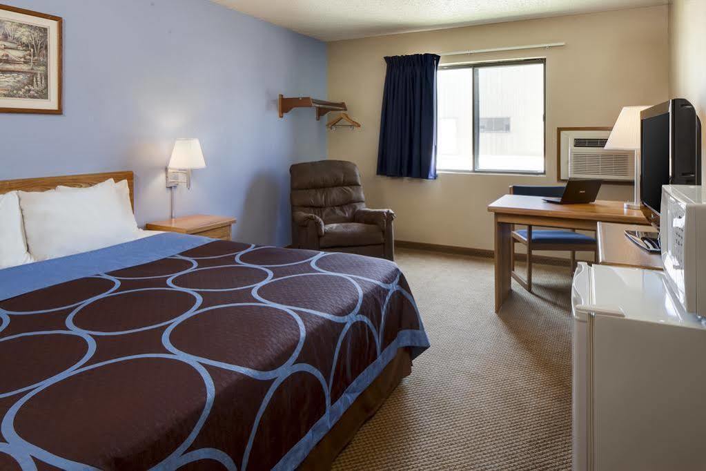 Super 8 By Wyndham Storm Lake Exterior foto
